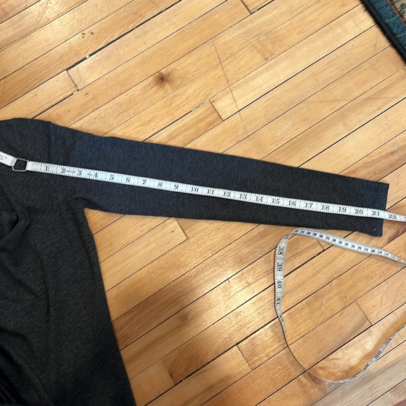 Vans Top - Picture 9 of 10